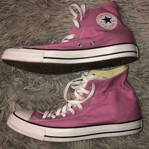 pink converse